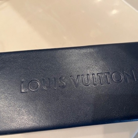 Louis Vuitton Moon Metal Cat Eye Sunglasses - Picture 8 of 10